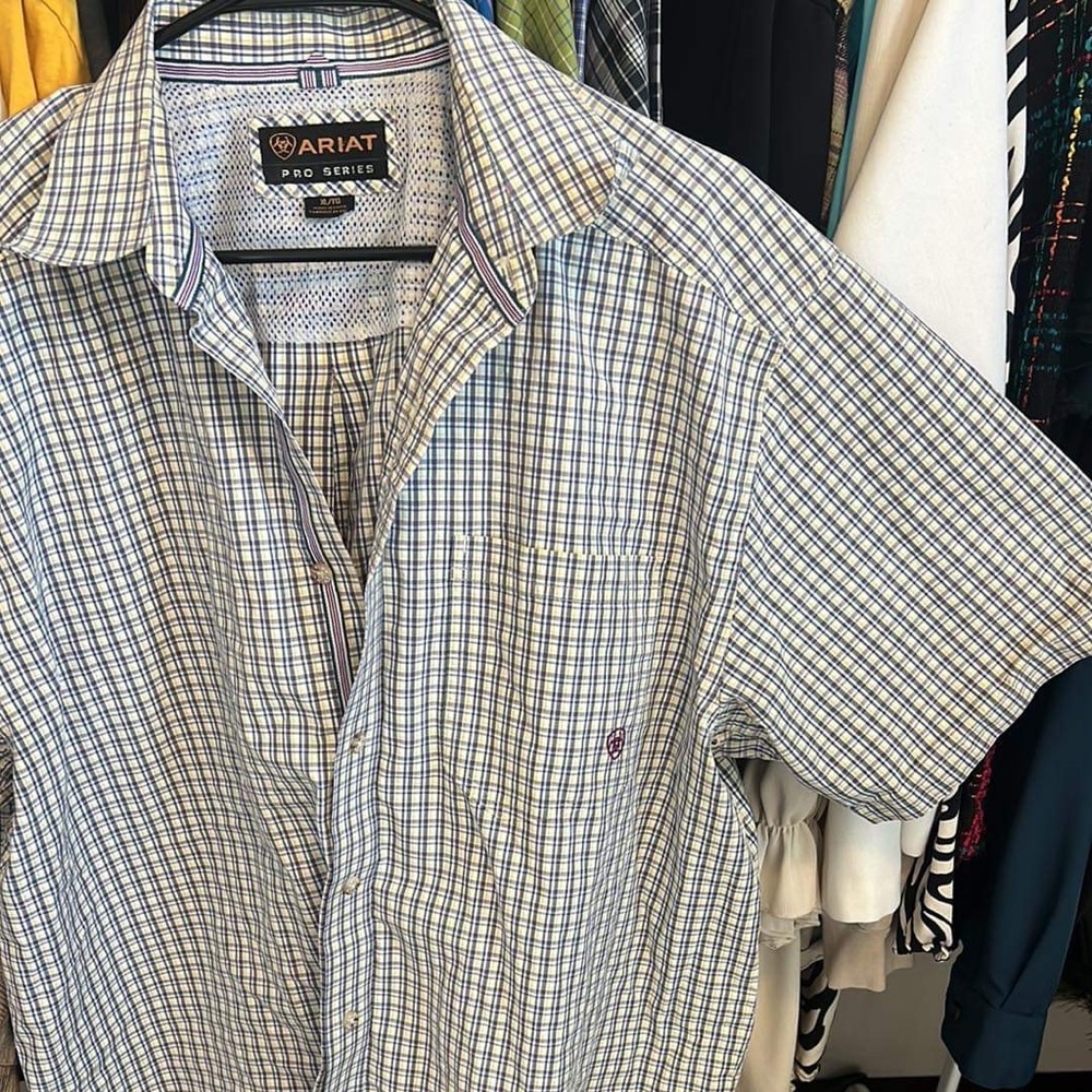 SOLD** Ariat Pro Series Men’s button down BULK listing